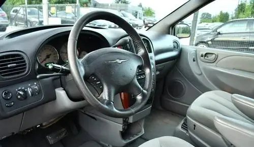CHRYSLER Voyager 