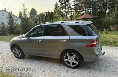 MERCEDES-BENZ ML 