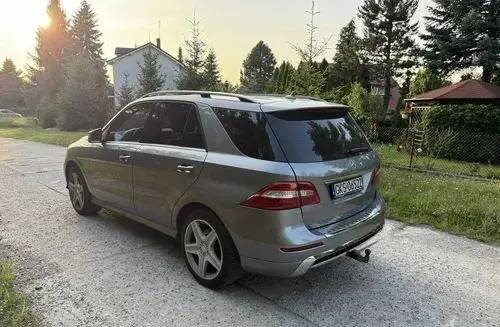 MERCEDES-BENZ ML 