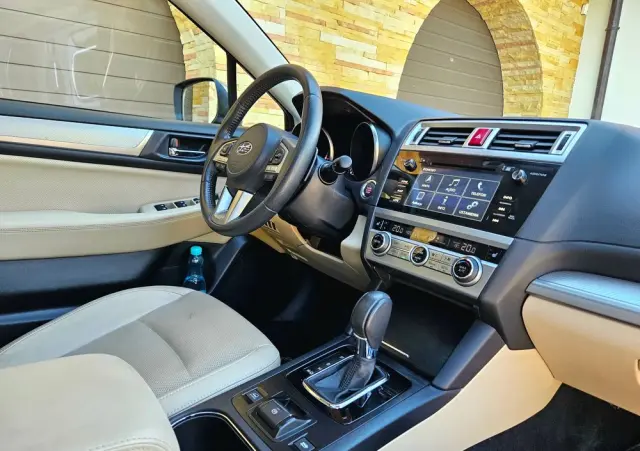SUBARU Legacy 