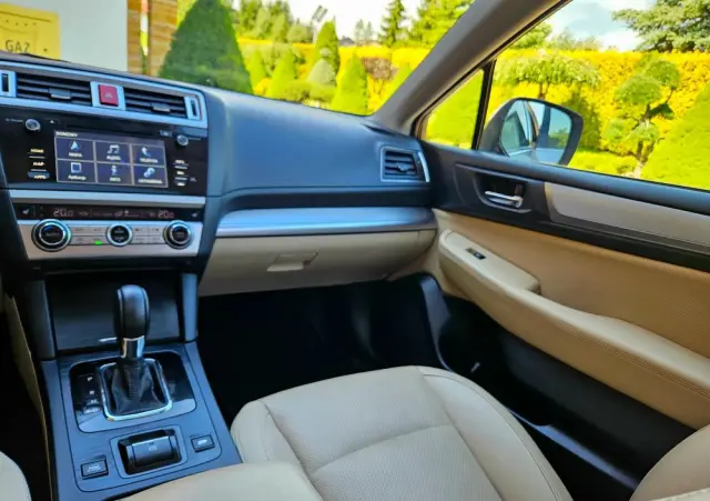 SUBARU Legacy 