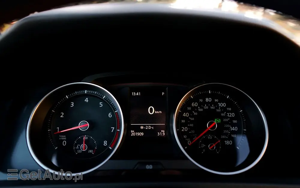 VOLKSWAGEN Golf GTI Performance BlueMotion Technology DSG