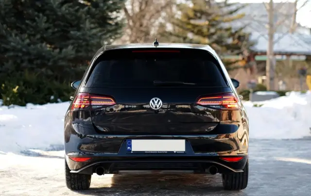 VOLKSWAGEN Golf GTI Performance BlueMotion Technology DSG