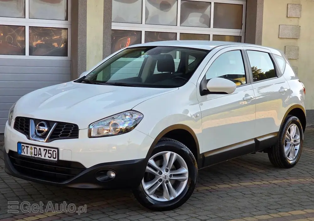 NISSAN Qashqai 1.6 I-Way