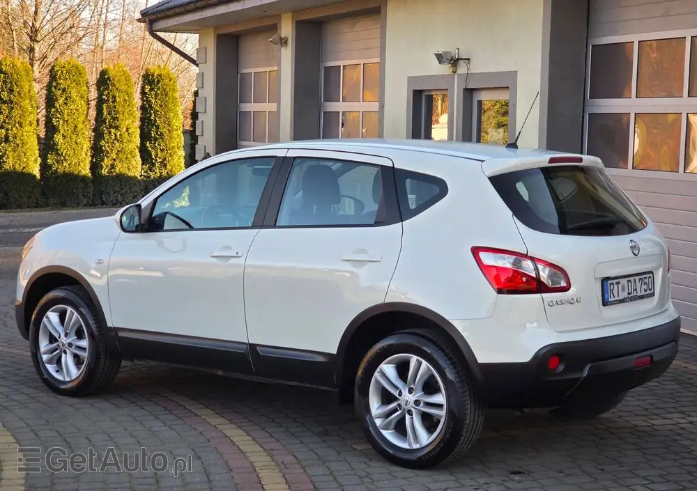 NISSAN Qashqai 1.6 I-Way