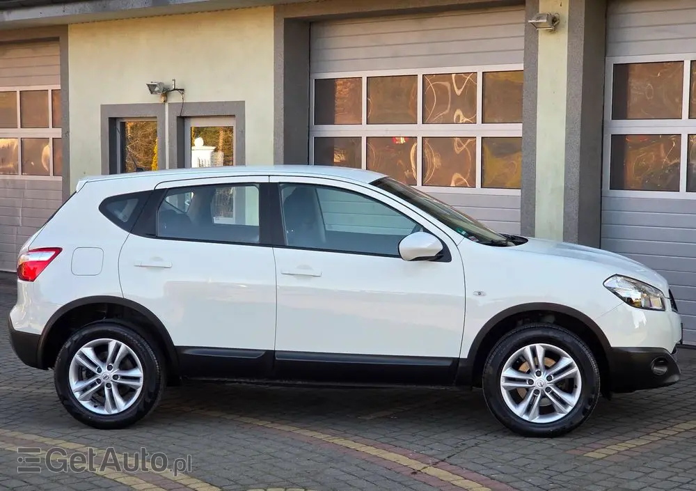 NISSAN Qashqai 1.6 I-Way