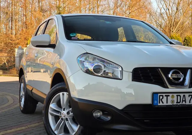 NISSAN Qashqai 1.6 I-Way