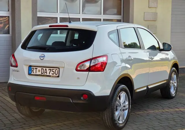 NISSAN Qashqai 1.6 I-Way