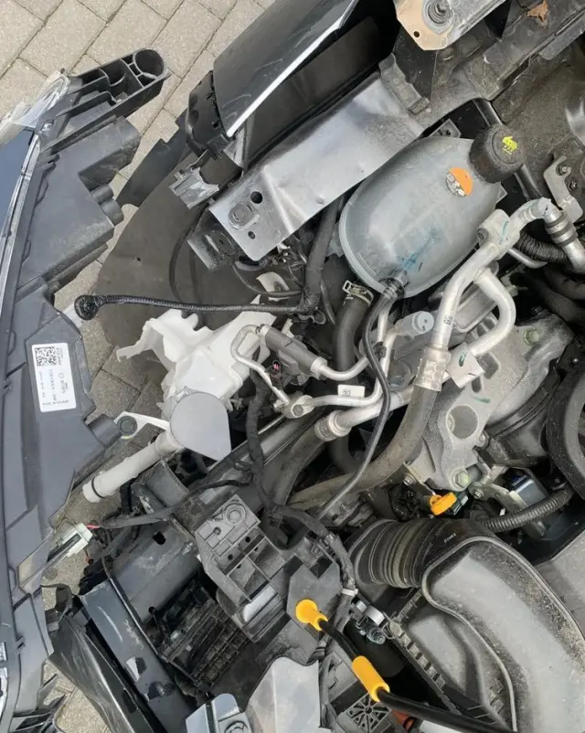 NISSAN Juke 1.6 Hybrid N-Connecta AMT