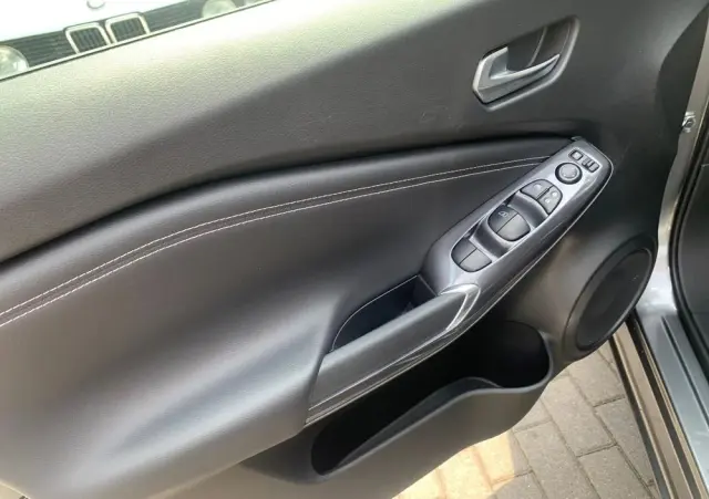 NISSAN Juke 1.6 Hybrid N-Connecta AMT