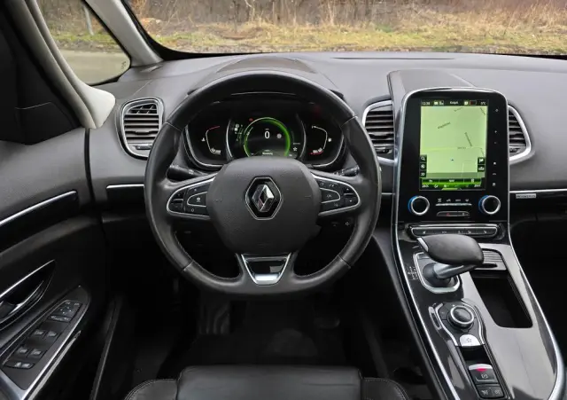 RENAULT Espace Energy dCi 160 EDC Initiale Paris