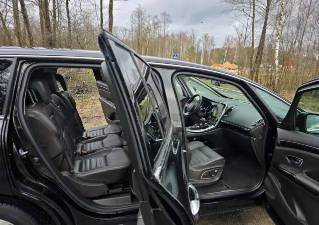 RENAULT Espace Energy dCi 160 EDC Initiale Paris