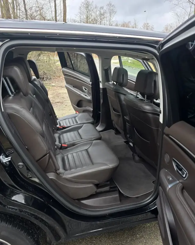 RENAULT Espace Energy dCi 160 EDC Initiale Paris