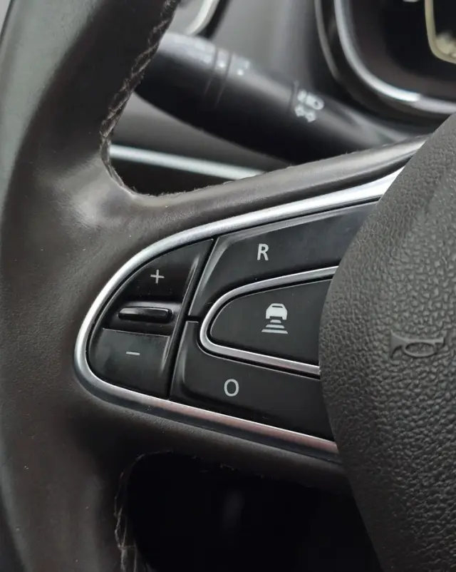 RENAULT Espace Energy dCi 160 EDC Initiale Paris