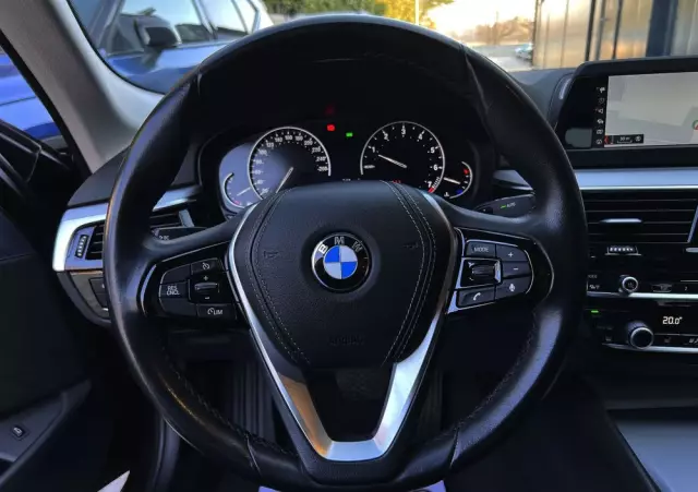 BMW Seria 5 520i
