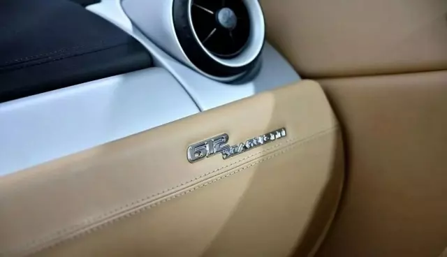 FERRARI 612 Scaglietti 