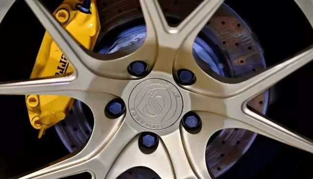 FERRARI 612 Scaglietti 