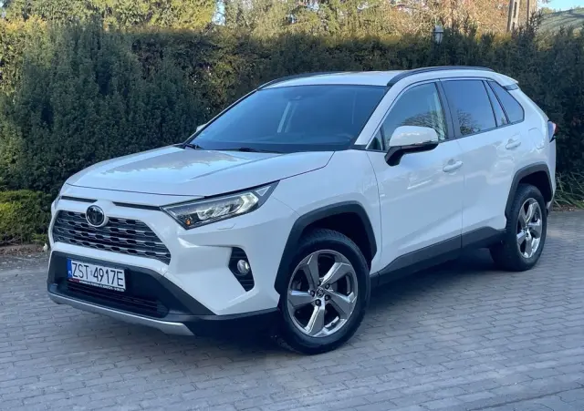 TOYOTA RAV4 