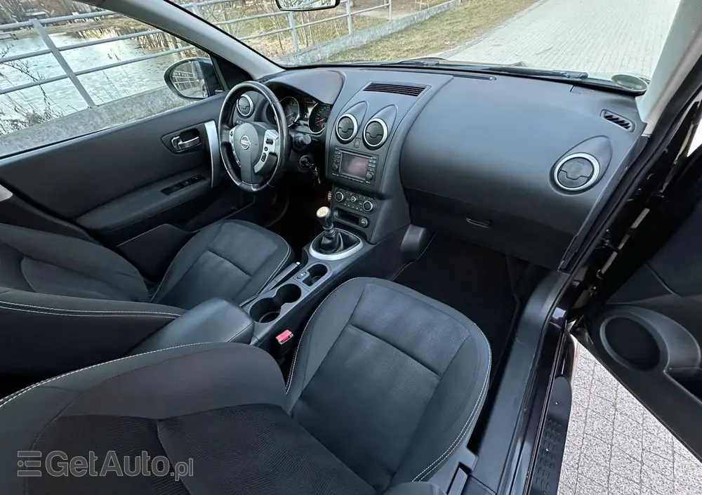NISSAN Qashqai 2.0 acenta