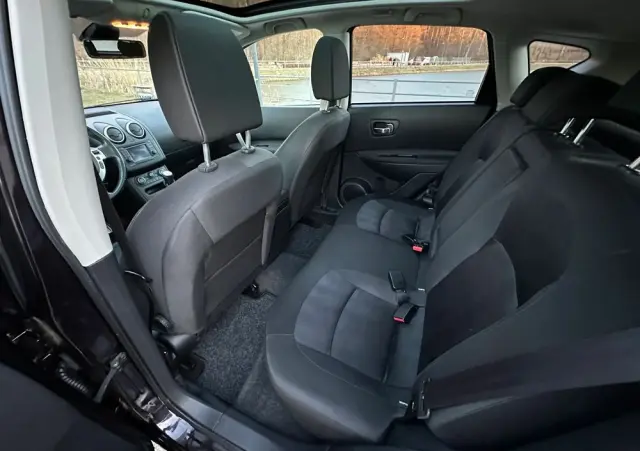 NISSAN Qashqai 2.0 acenta