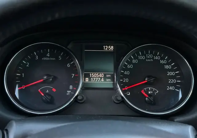 NISSAN Qashqai 2.0 acenta