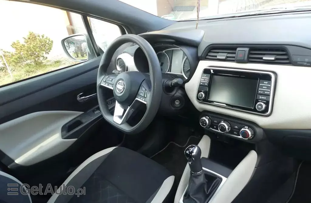 NISSAN Micra 