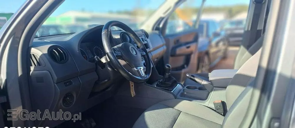VOLKSWAGEN Amarok 