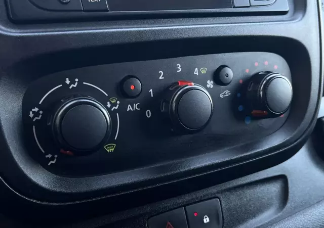 RENAULT Trafic L2 Długi 