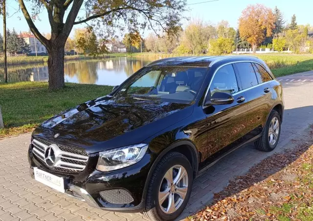 MERCEDES-BENZ GLC 