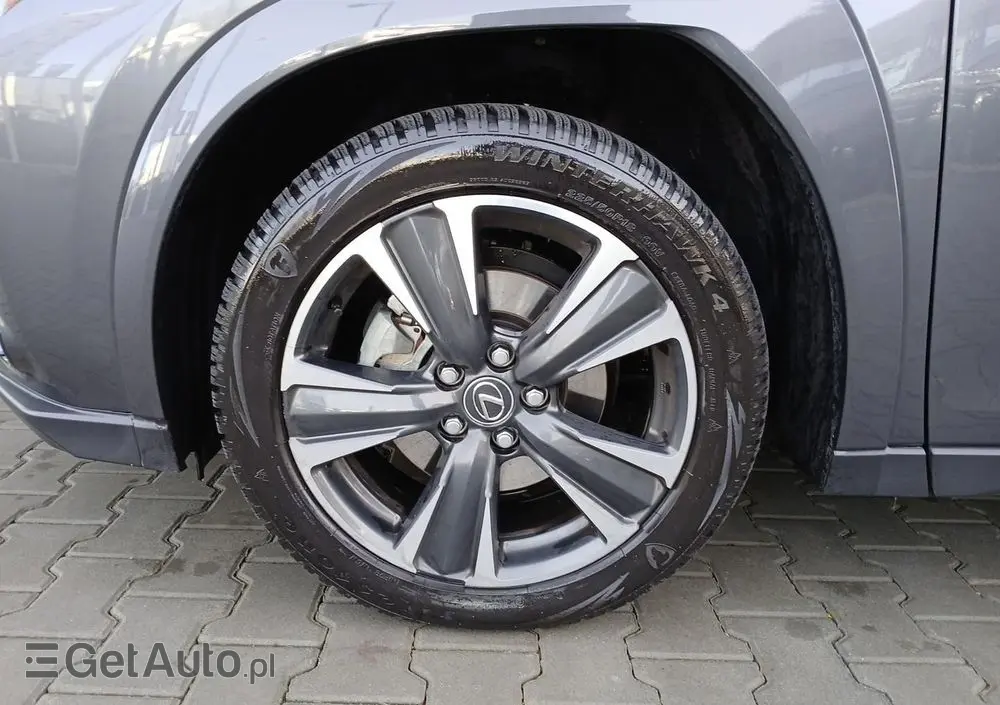 LEXUS UX 