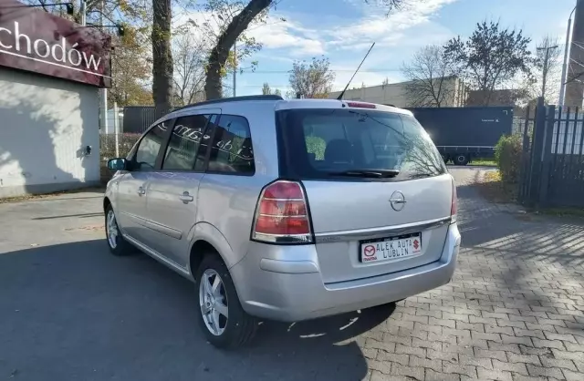 OPEL Zafira 