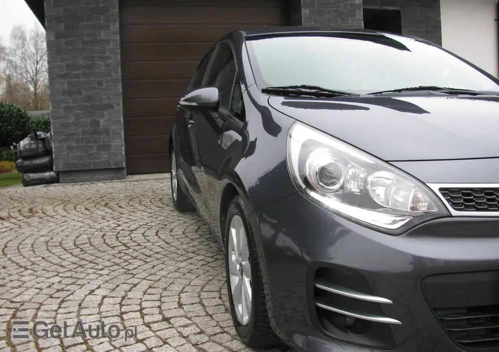 KIA Rio 1.2 Dream Team Edition