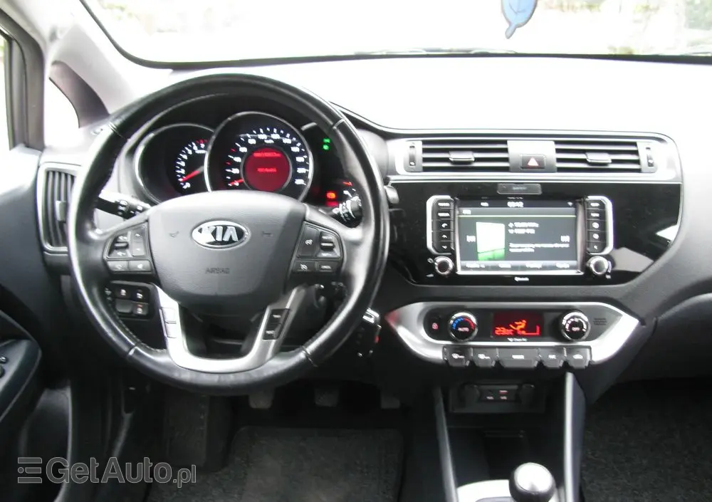 KIA Rio 1.2 Dream Team Edition