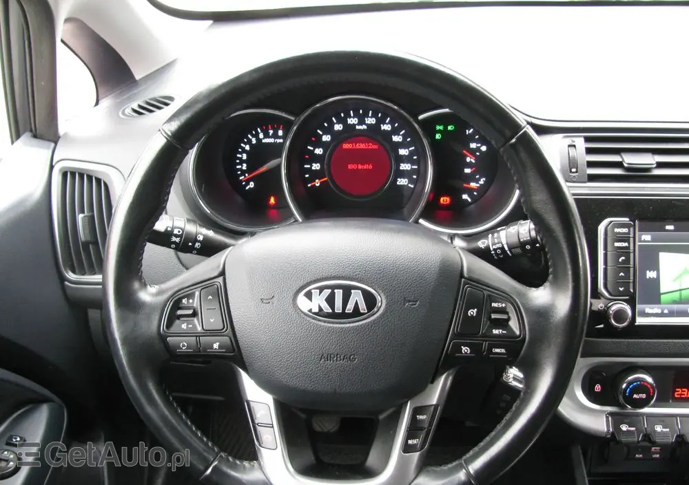 KIA Rio 1.2 Dream Team Edition