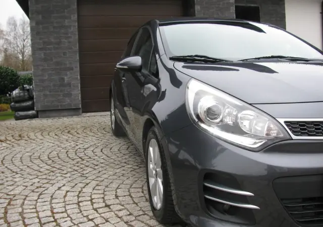 KIA Rio 1.2 Dream Team Edition