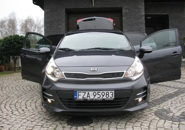 KIA Rio 1.2 Dream Team Edition