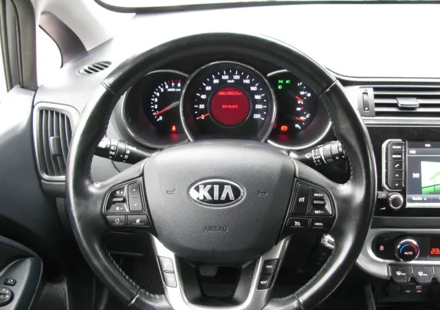 KIA Rio 1.2 Dream Team Edition