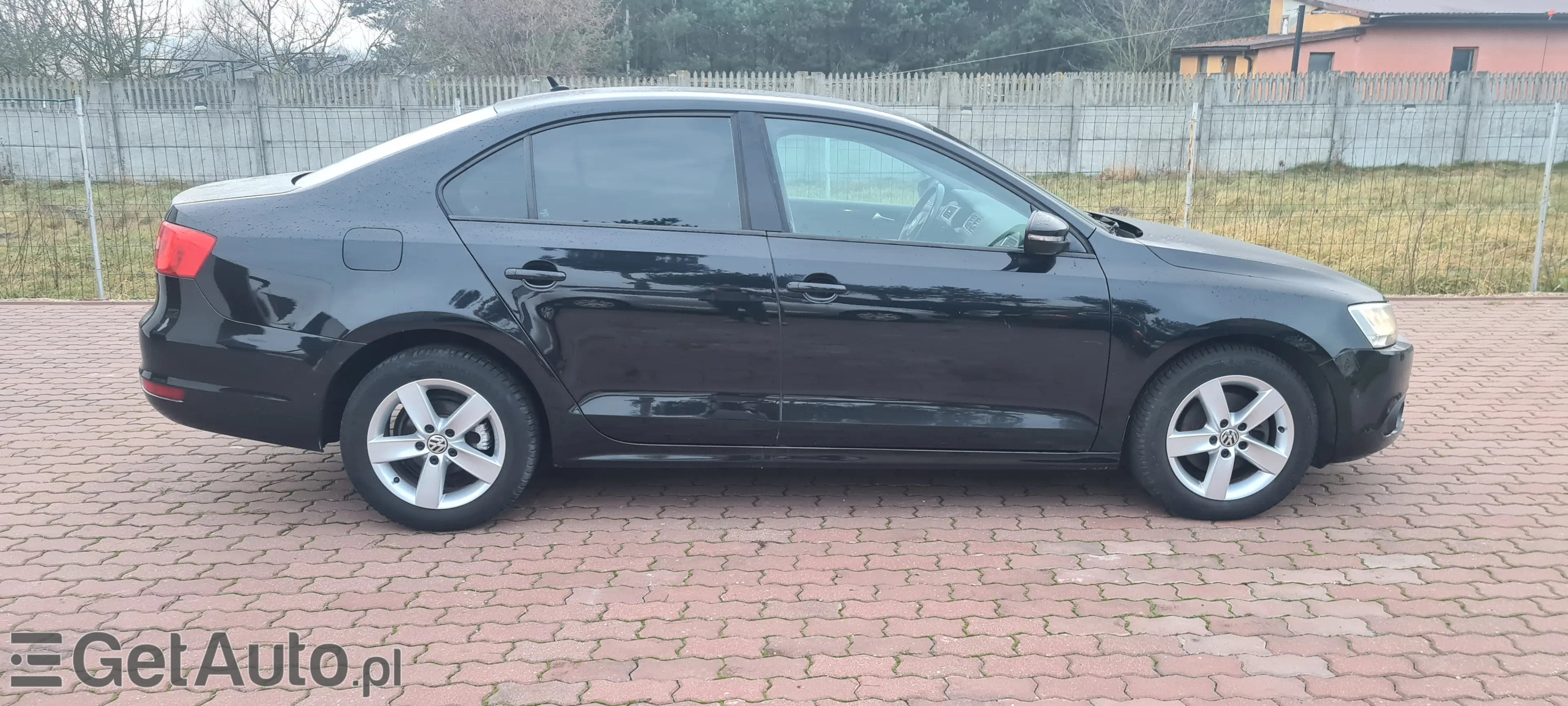 VOLKSWAGEN Jetta Comfortline