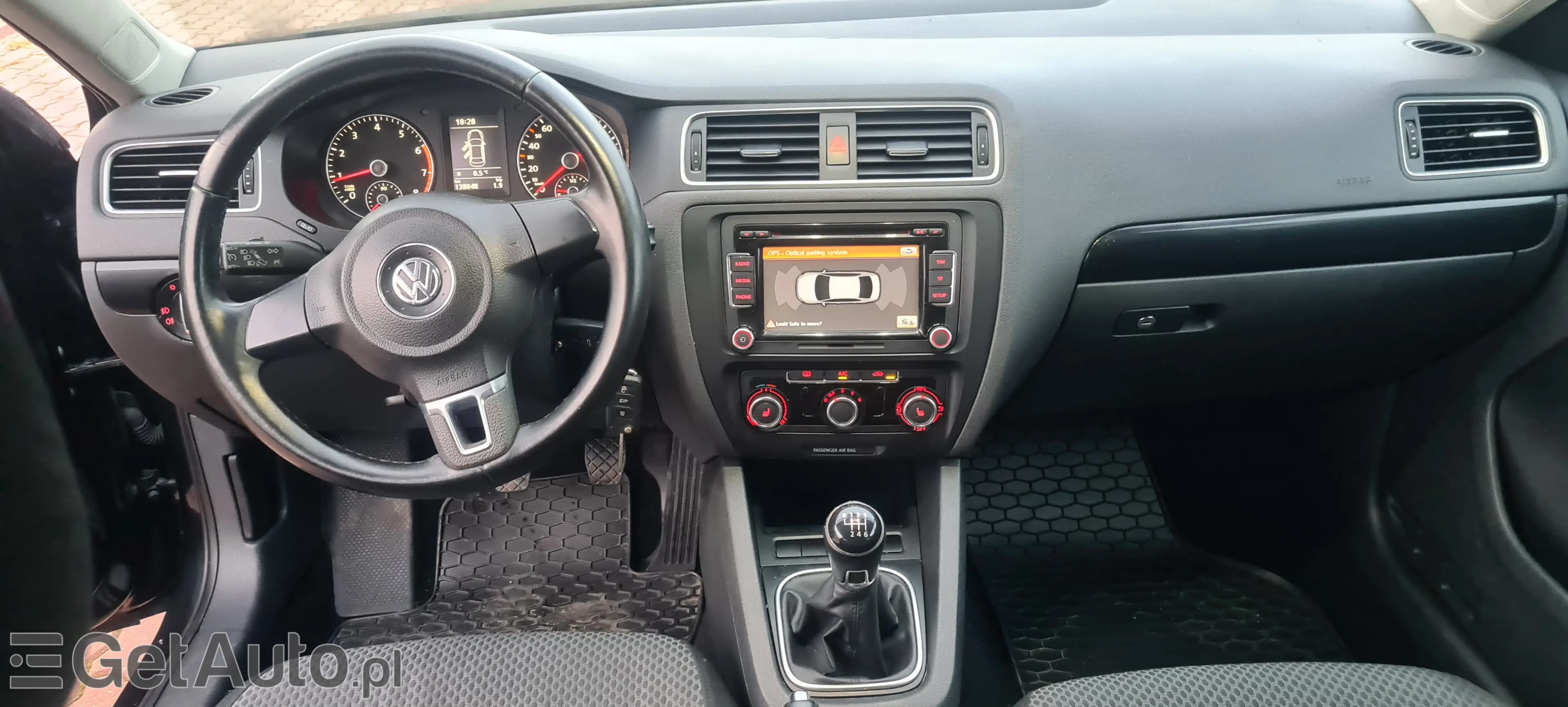 VOLKSWAGEN Jetta Comfortline