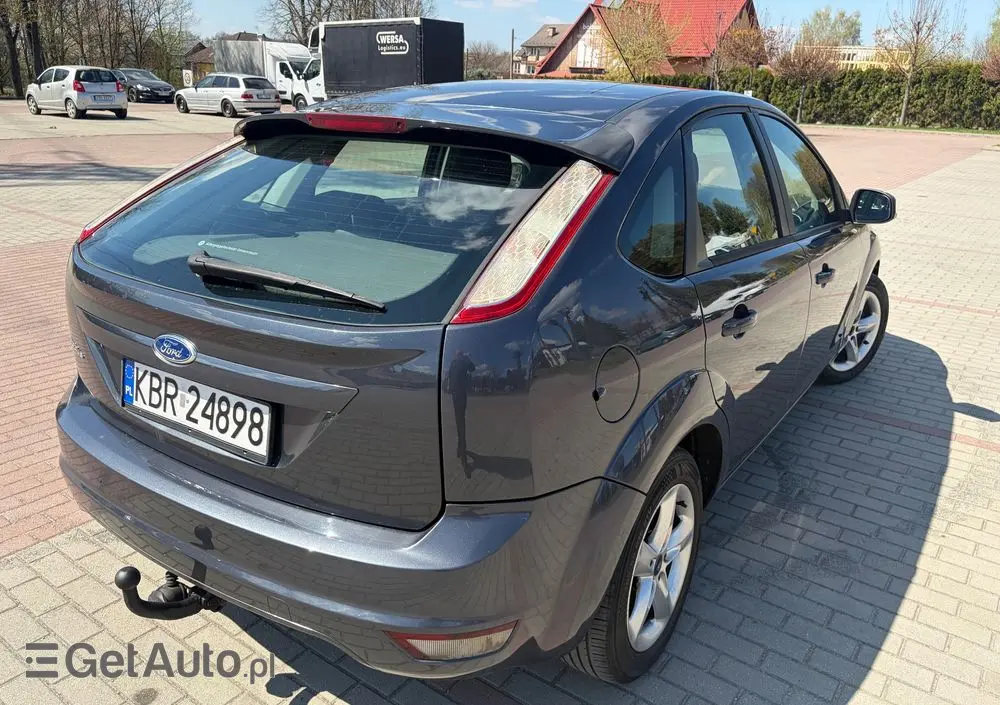 FORD Focus 1.6 16V Style+