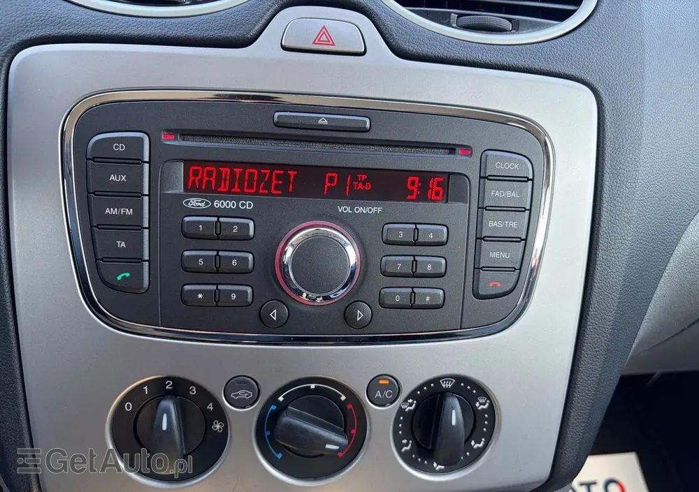 FORD Focus 1.6 16V Style+
