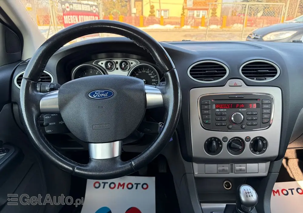 FORD Focus 1.6 16V Style+