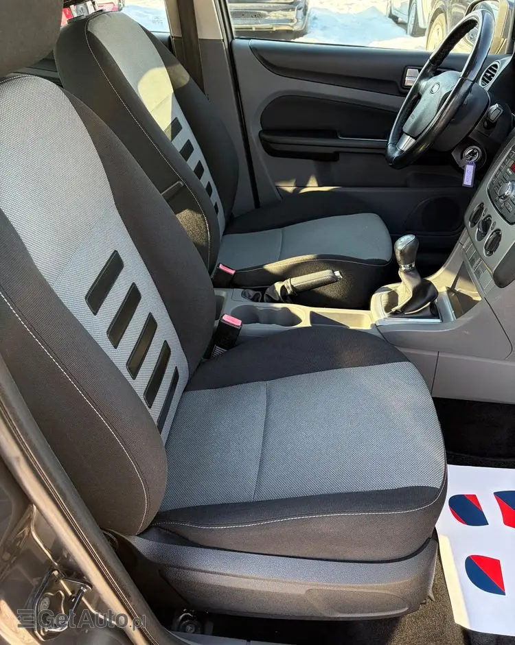 FORD Focus 1.6 16V Style+