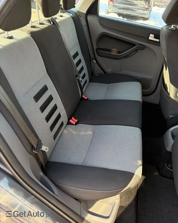 FORD Focus 1.6 16V Style+