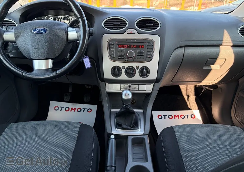 FORD Focus 1.6 16V Style+