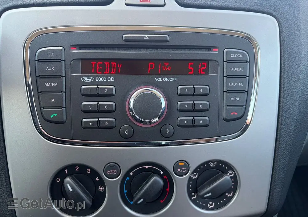 FORD Focus 1.6 16V Style+