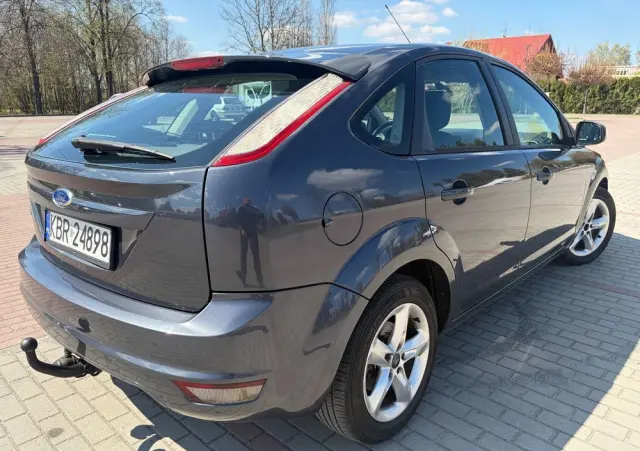 FORD Focus 1.6 16V Style+