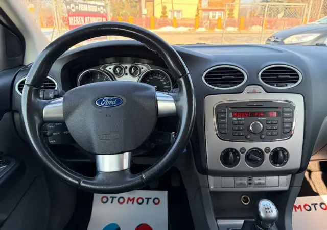 FORD Focus 1.6 16V Style+