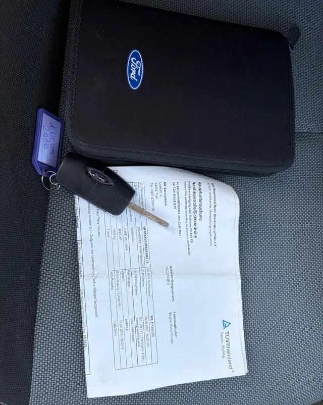 FORD Focus 1.6 16V Style+