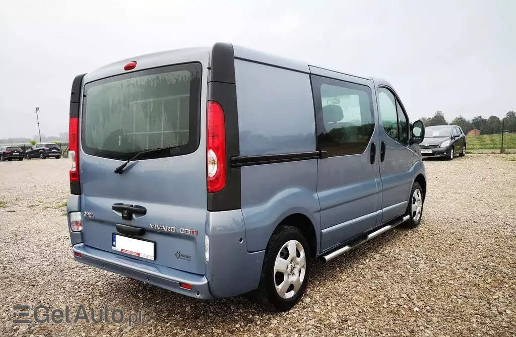 OPEL Vivaro 